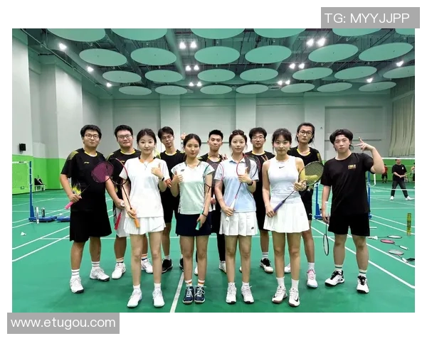 南京羽毛球队荣登全国羽毛球配合排行榜第三名展现团队实力与默契